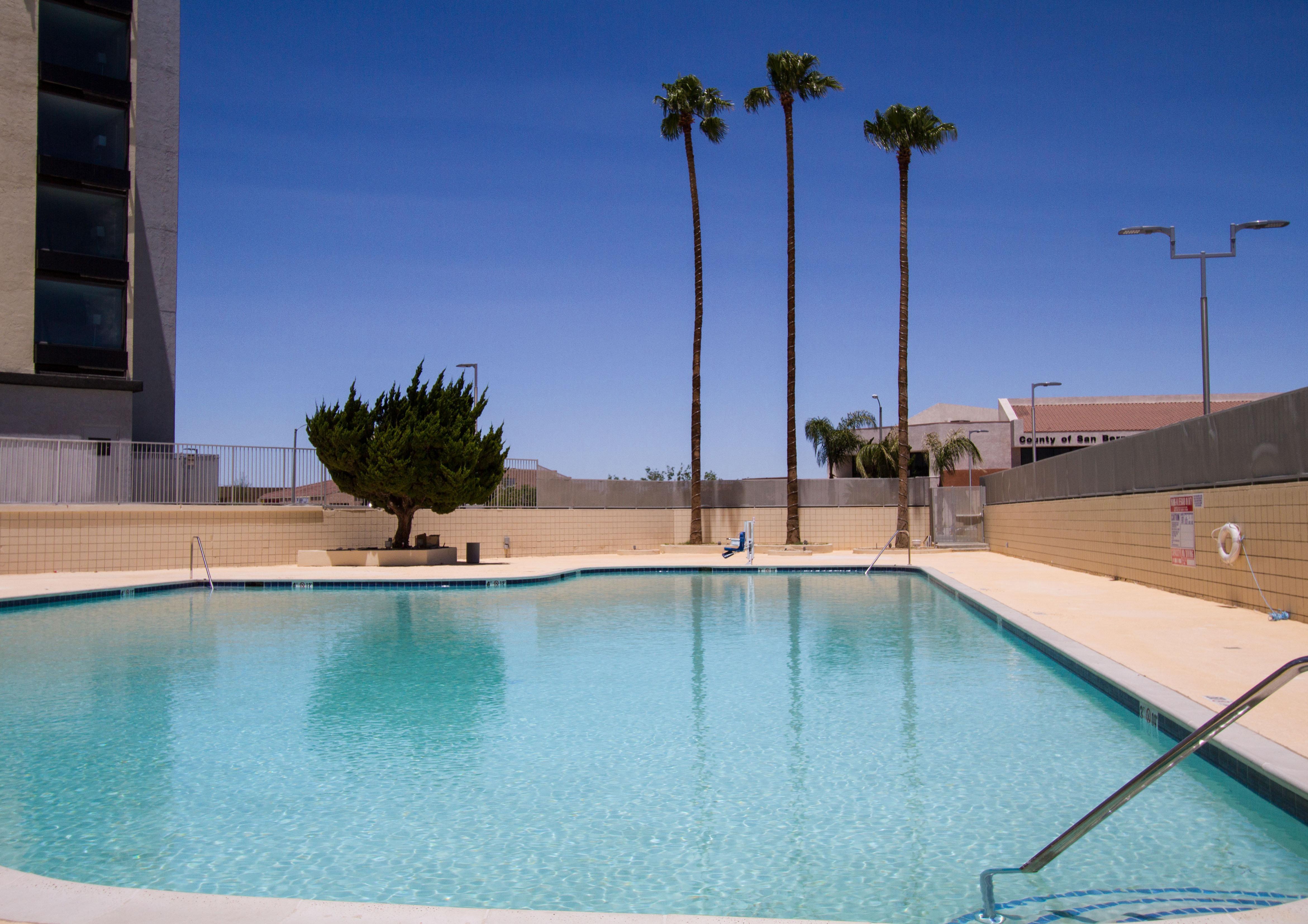 Holiday Inn Victorville By Ihg Exterior foto