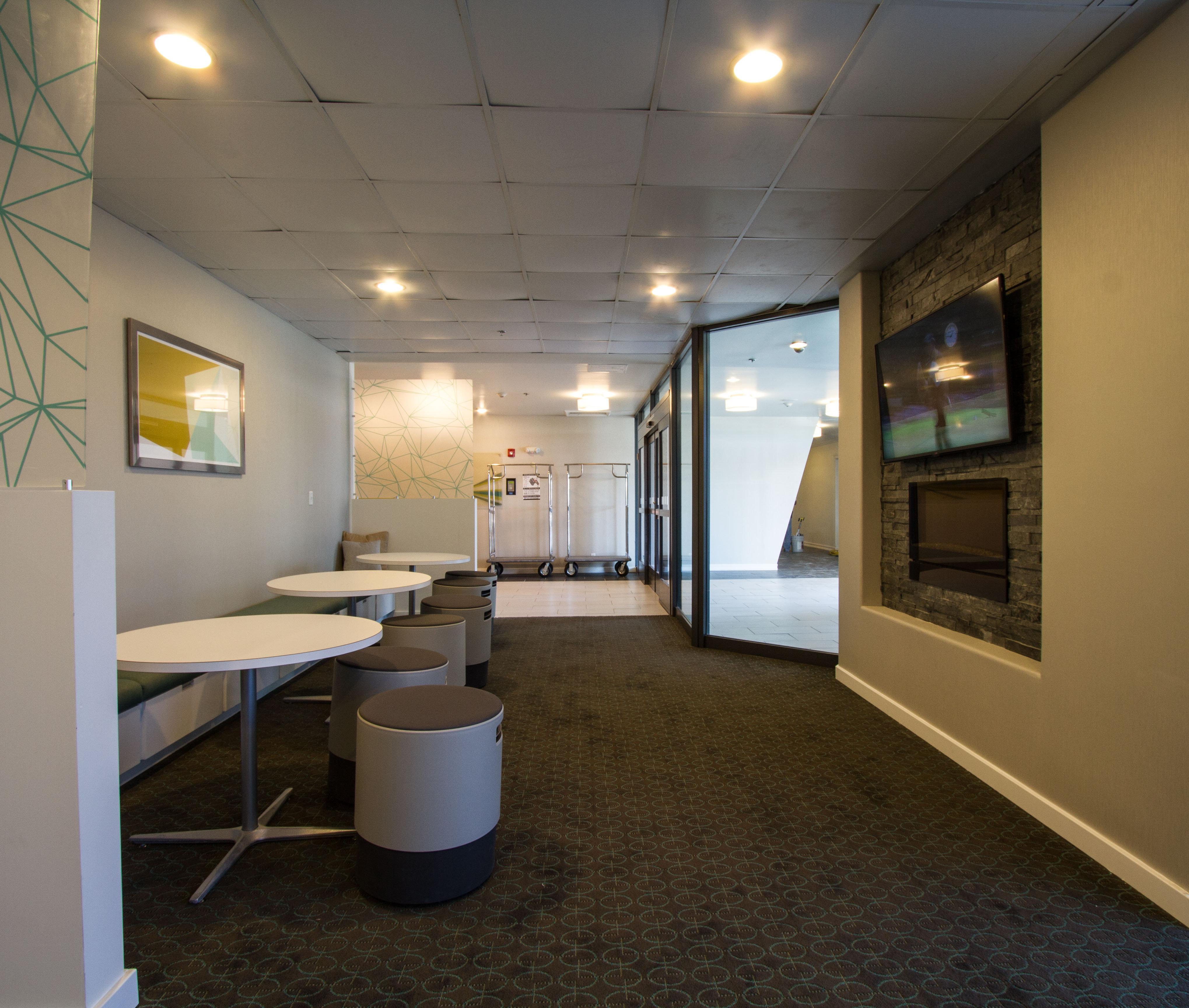 Holiday Inn Victorville By Ihg Exterior foto